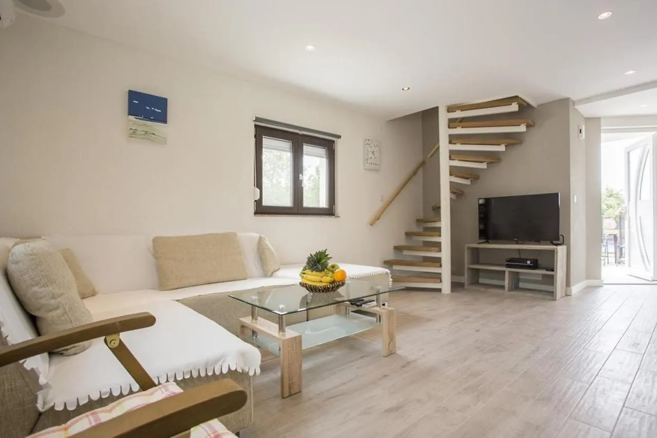 Holiday home Jelena'S Paradise Villa Galizana