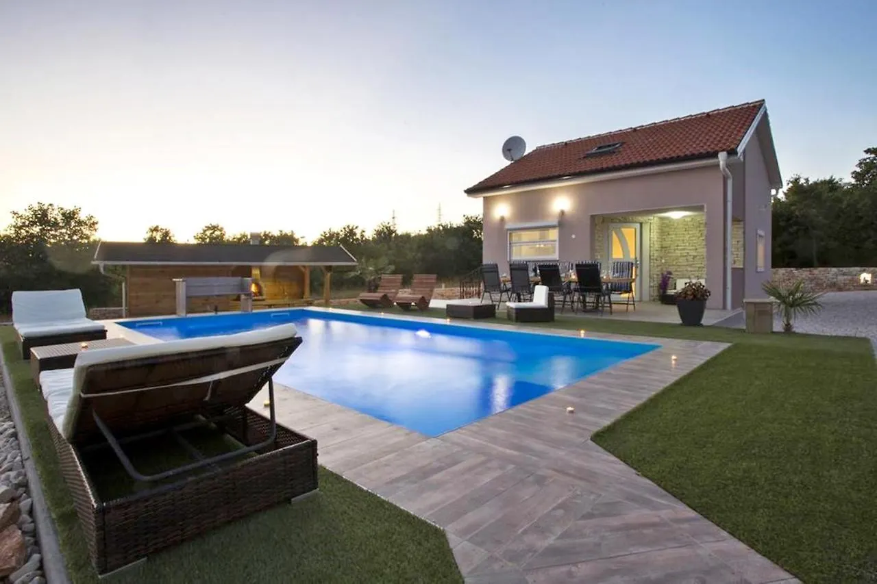 Jelena'S Paradise Villa Galizana 0*,  Croatia